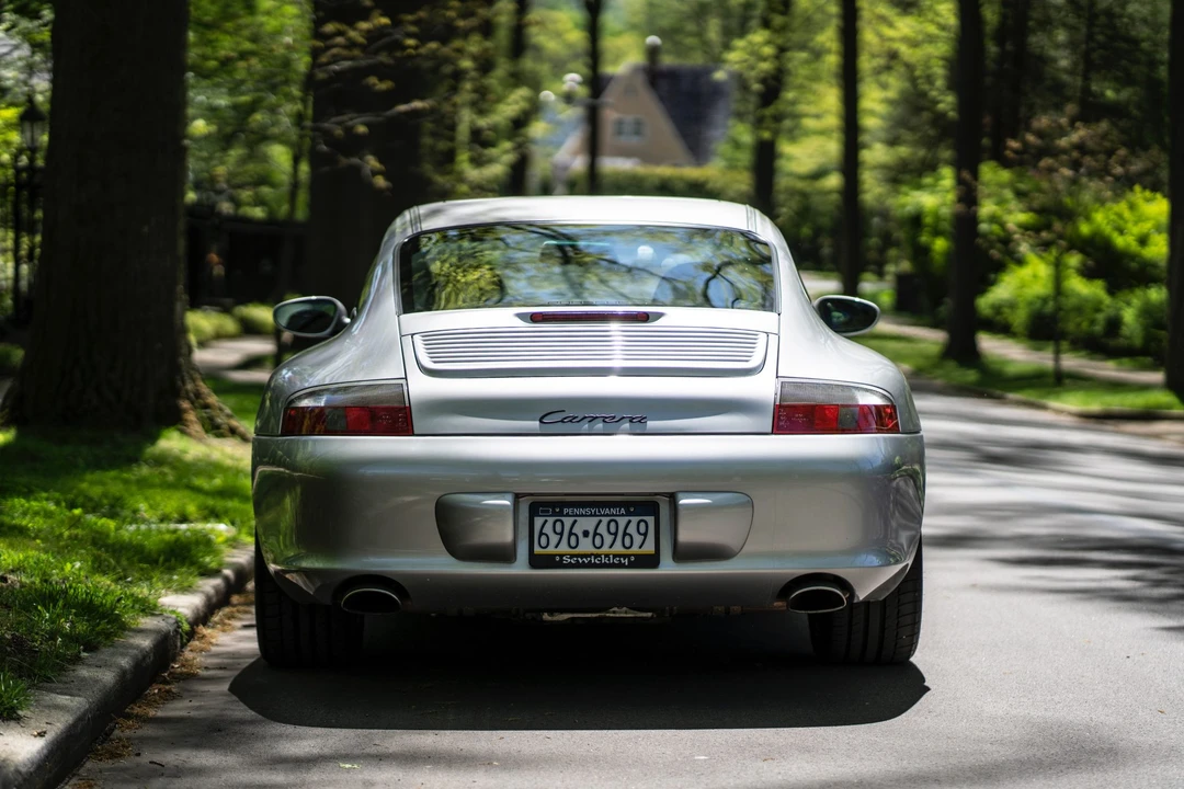 2002 Porsche 996 Carrera - Image 5 of 31