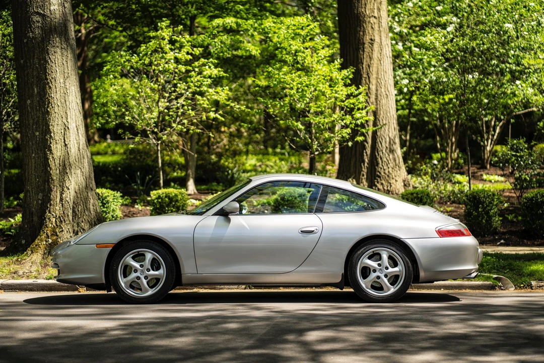 2002 Porsche 996 Carrera - Image 2 of 31