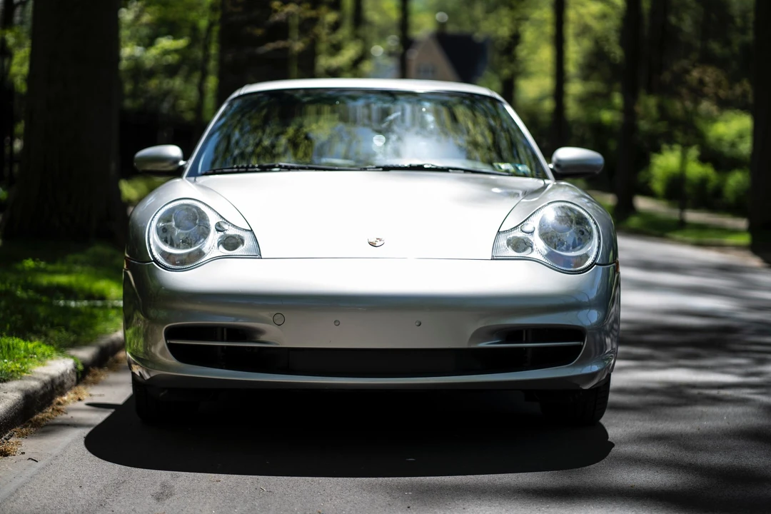 2002 Porsche 996 Carrera - Image 10 of 31
