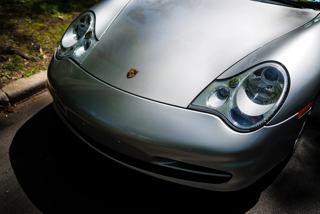 2002 Porsche 996 Carrera - Image 13 of 31