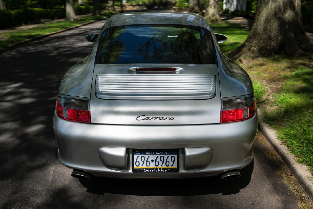 2002 Porsche 996 Carrera - Image 4 of 31