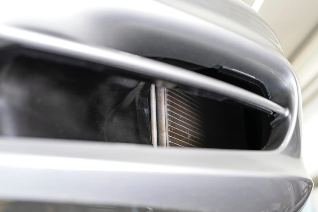 2002 Porsche 996 Carrera - Image 30 of 31