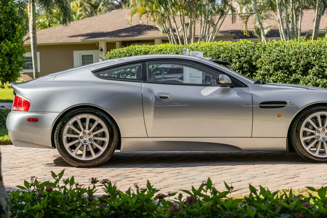 2003 Aston Martin Vanquish 1st Gen - Image 7 of 31