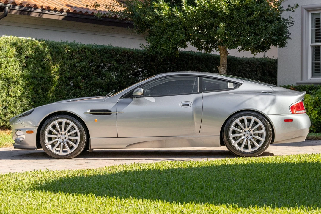 2003 Aston Martin Vanquish 1st Gen - Image 6 of 31