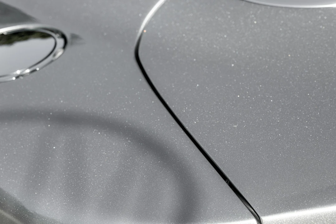 2003 Aston Martin Vanquish 1st Gen - Image 22 of 31