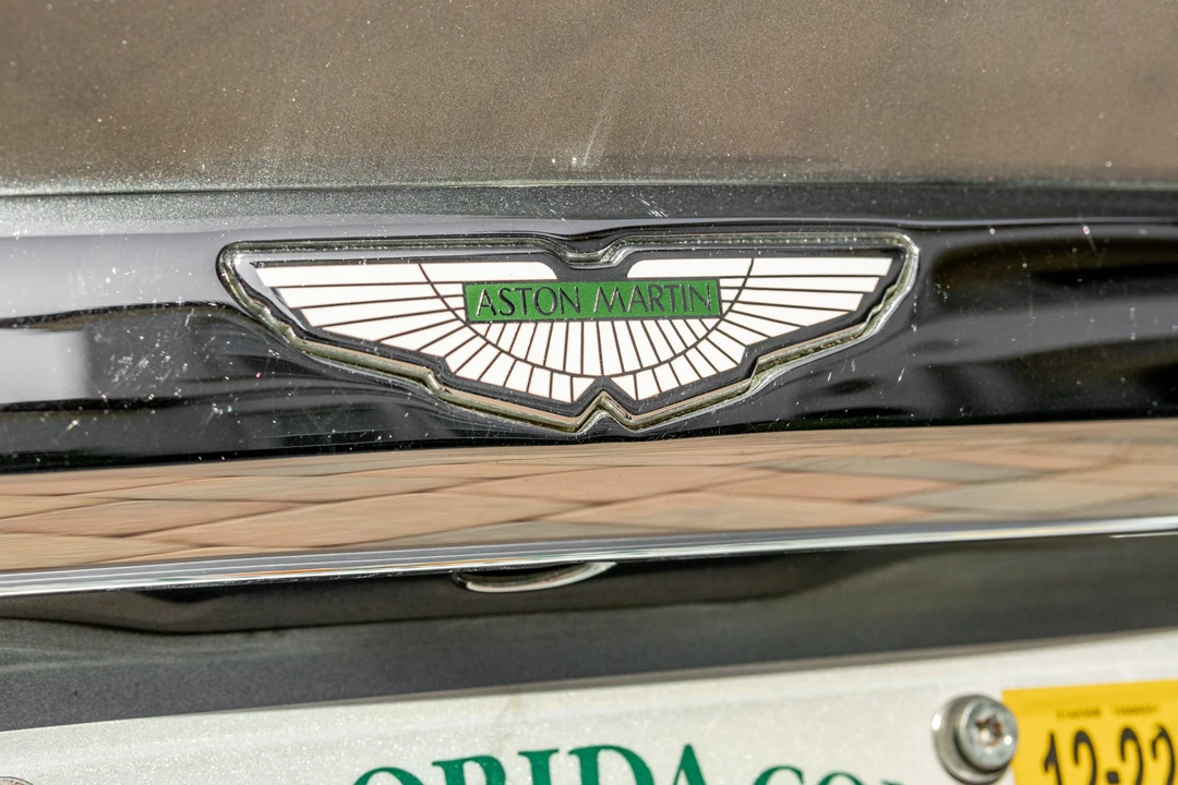 2003 Aston Martin Vanquish 1st Gen - Image 27 of 31