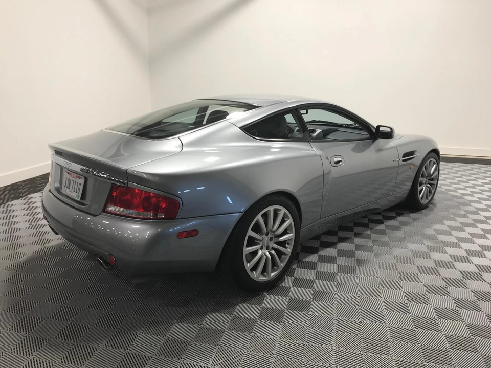 2003 Aston Martin Vanquish 1st Gen - Image 13 of 31