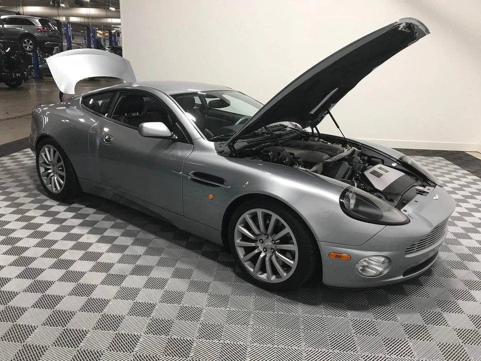2003 Aston Martin Vanquish 1st Gen - Image 20 of 31