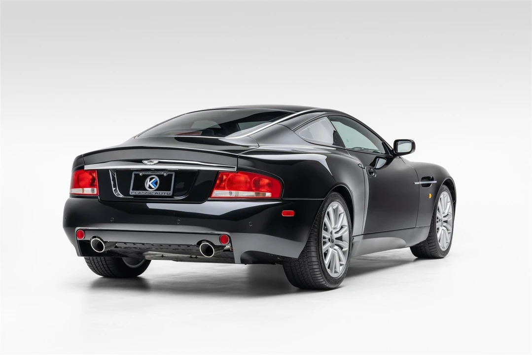 2003 Aston Martin Vanquish 1st Gen - Image 14 of 31