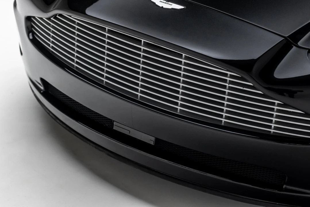 2003 Aston Martin Vanquish 1st Gen - Image 26 of 31