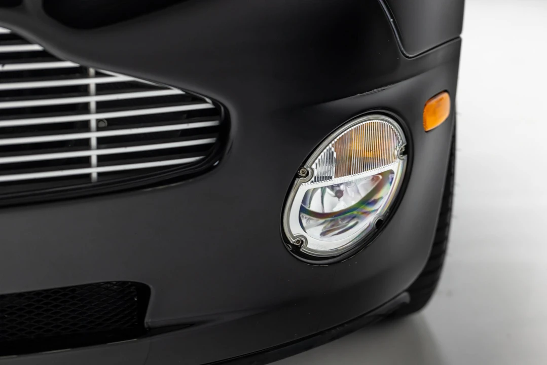 2003 Aston Martin Vanquish 1st Gen - Image 27 of 31
