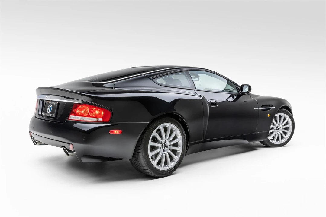 2003 Aston Martin Vanquish 1st Gen - Image 17 of 31
