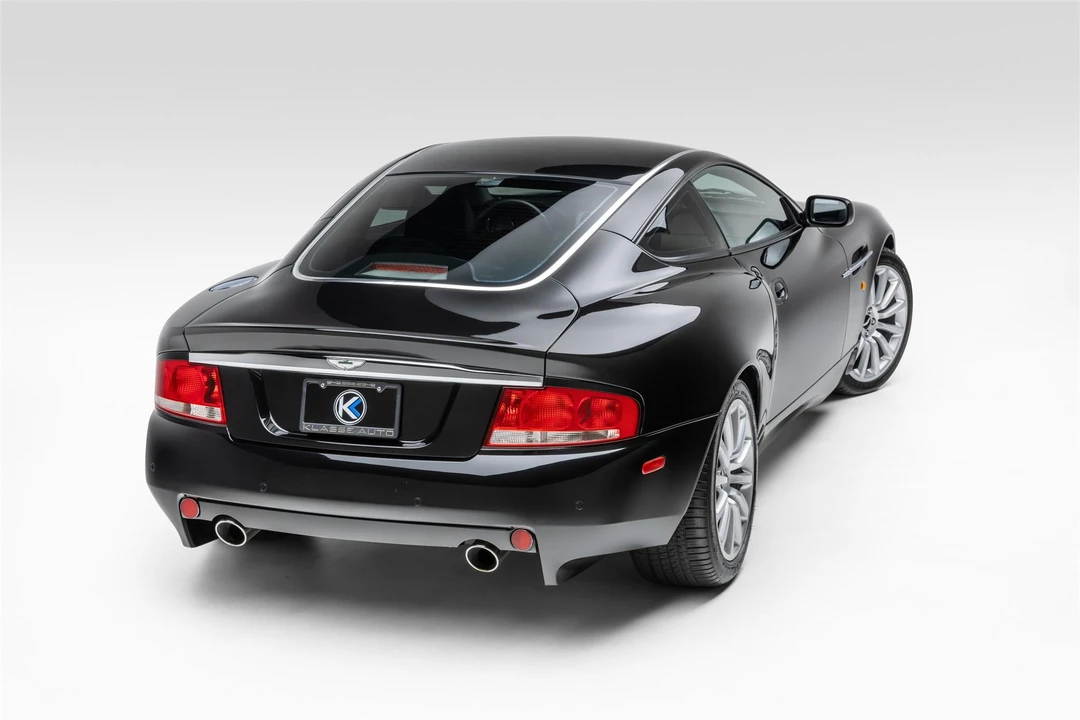 2003 Aston Martin Vanquish 1st Gen - Image 12 of 31