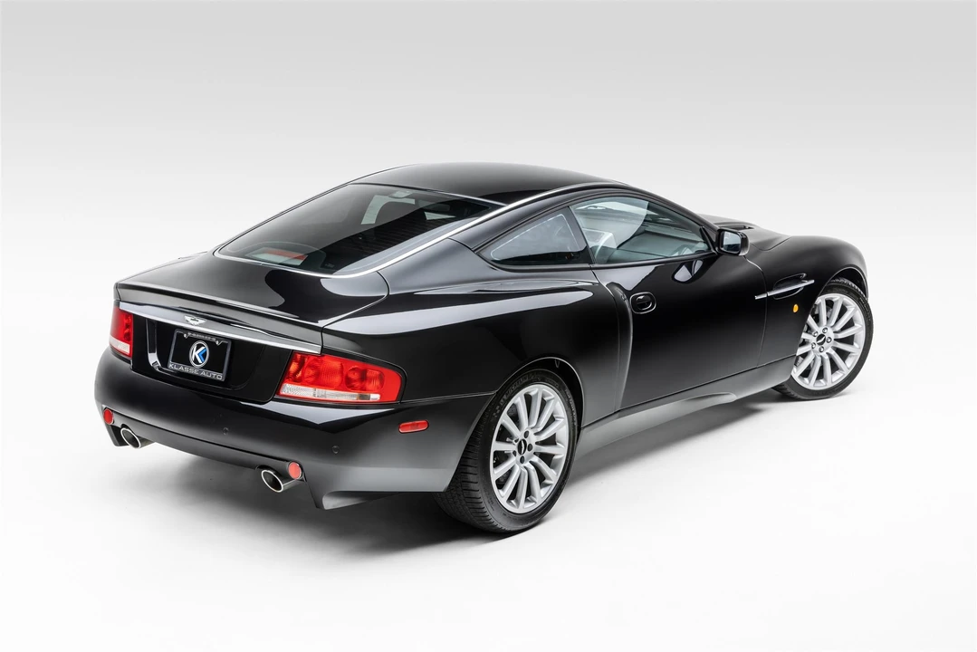 2003 Aston Martin Vanquish 1st Gen - Image 15 of 31