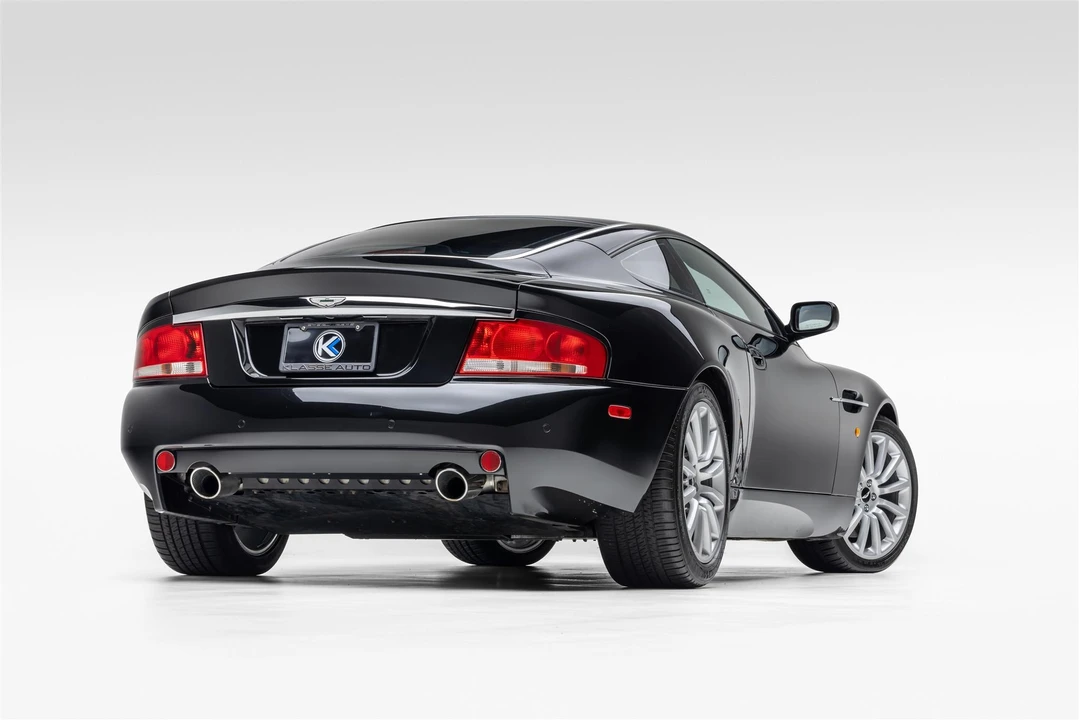 2003 Aston Martin Vanquish 1st Gen - Image 13 of 31