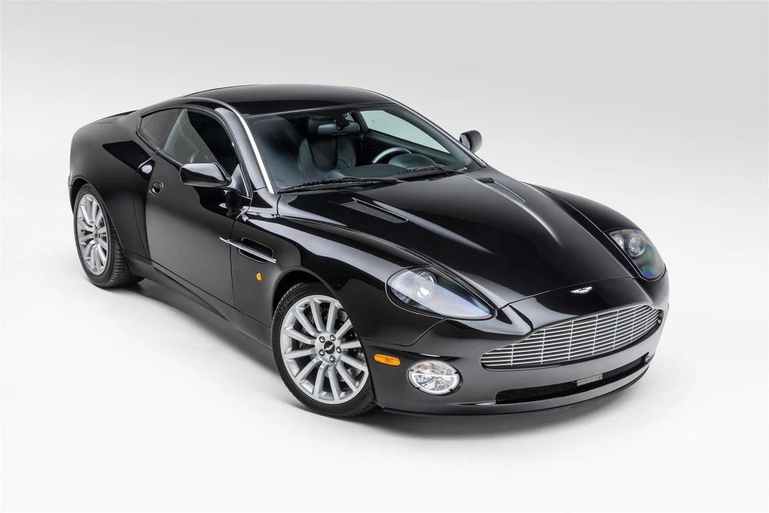 2003 Aston Martin Vanquish 1st Gen - Image 20 of 31