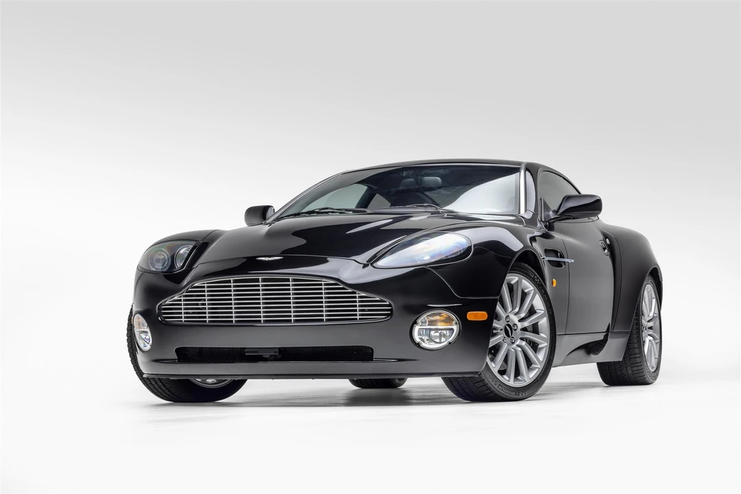 2003 Aston Martin Vanquish 1st Gen - Image 3 of 31