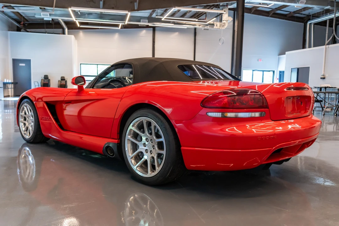 2003 Dodge Viper 3rd Gen - Image 16 of 31