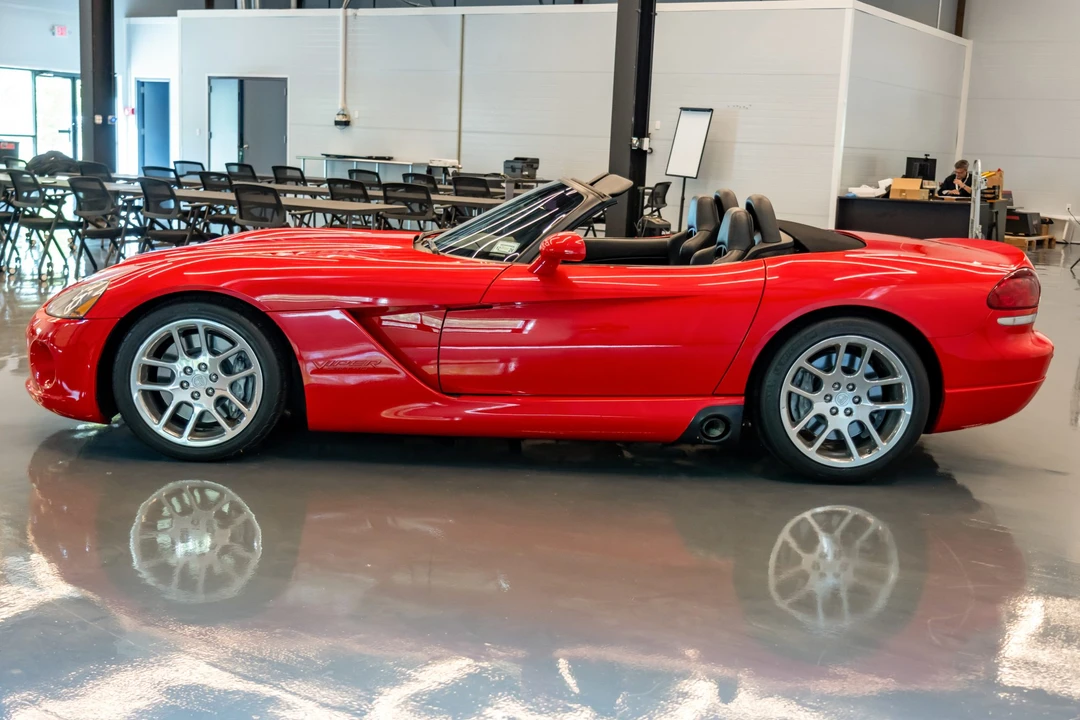 2003 Dodge Viper 3rd Gen - Image 9 of 31