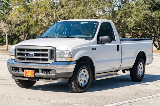 2003 Ford F-250 Super Duty XL 4x2