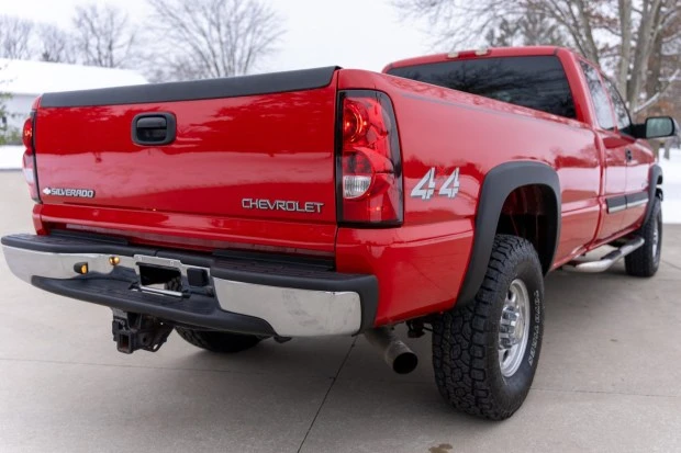 2004 Chevrolet Silverado Heavy Duty 1st Gen - Image 2 of 8