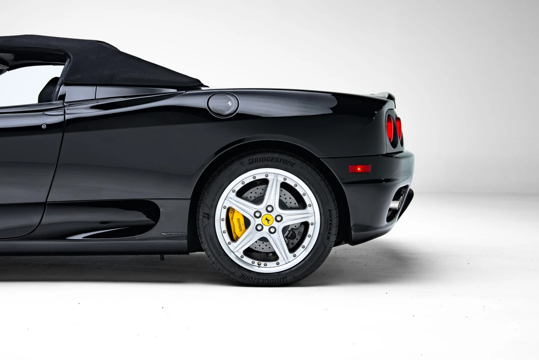 2004 Ferrari 360 Spider - Image 27 of 31