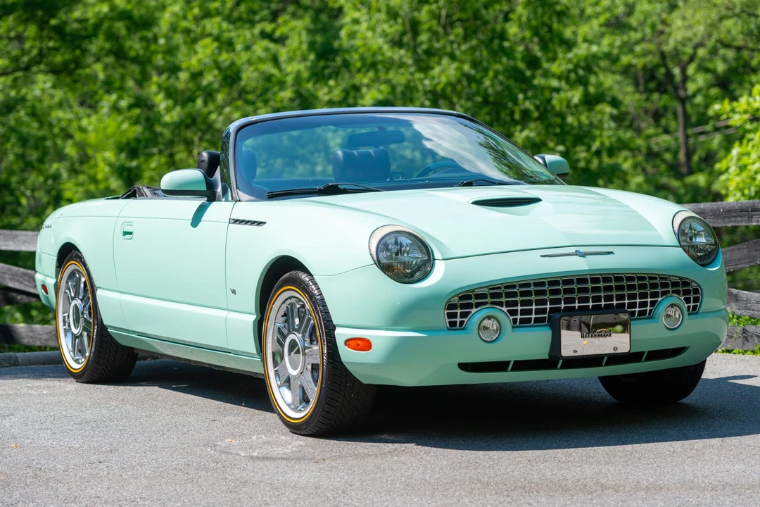 2004 Ford Thunderbird 11th Gen - Image 10 of 31