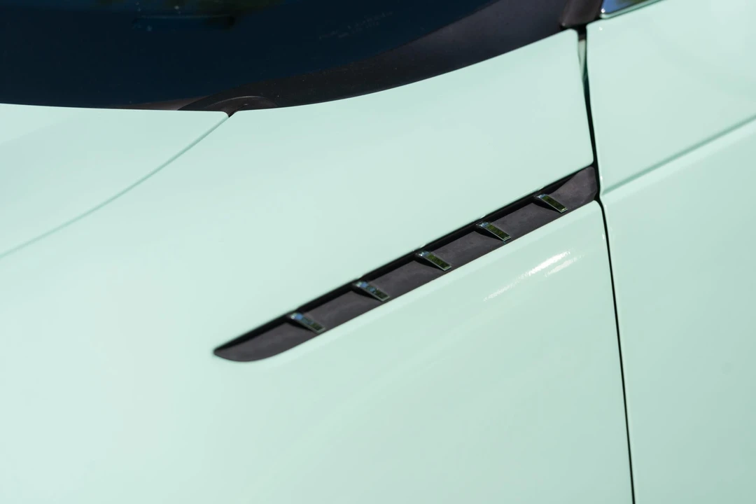 2004 Ford Thunderbird 11th Gen - Image 30 of 31