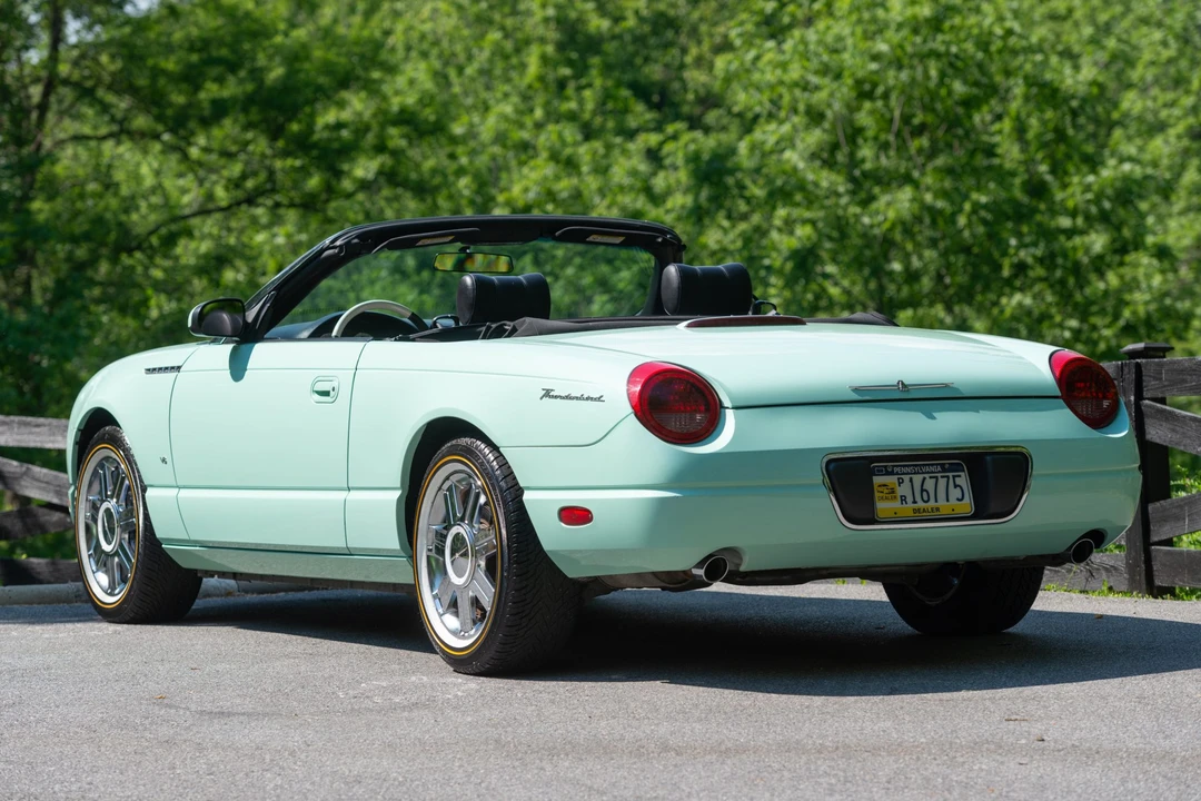 2004 Ford Thunderbird 11th Gen - Image 5 of 31