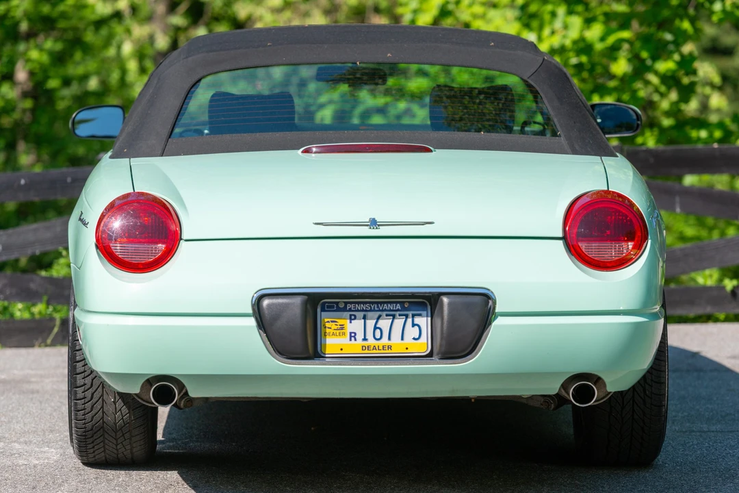 2004 Ford Thunderbird 11th Gen - Image 13 of 31