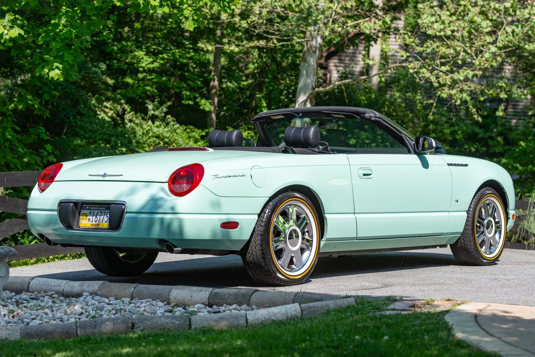 2004 Ford Thunderbird 11th Gen - Image 8 of 31