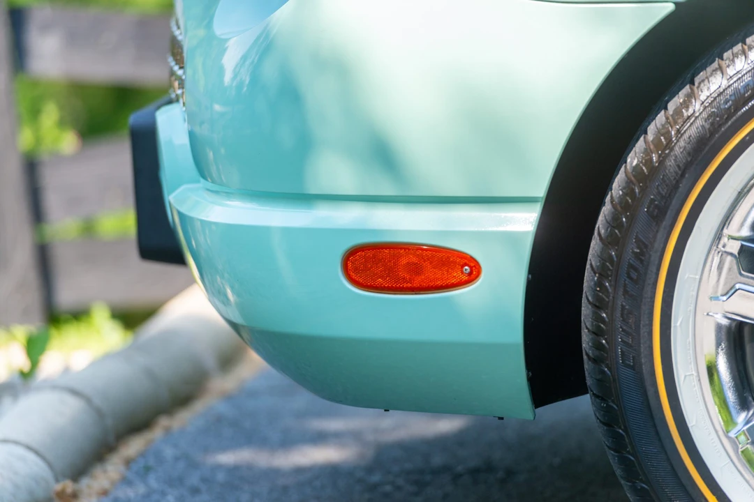 2004 Ford Thunderbird 11th Gen - Image 27 of 31