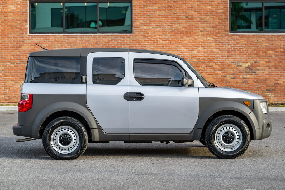 2004 Honda Element - Image 5 of 31