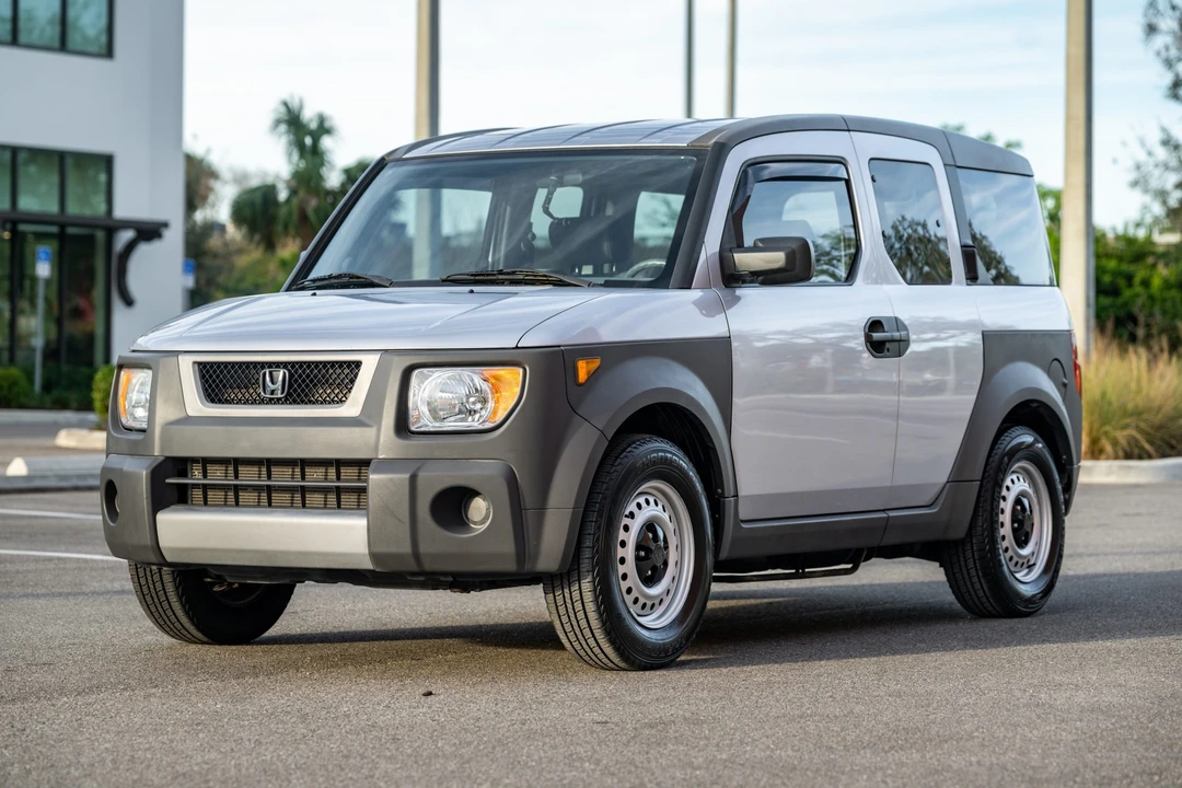2004 Honda Element - Image 2 of 31