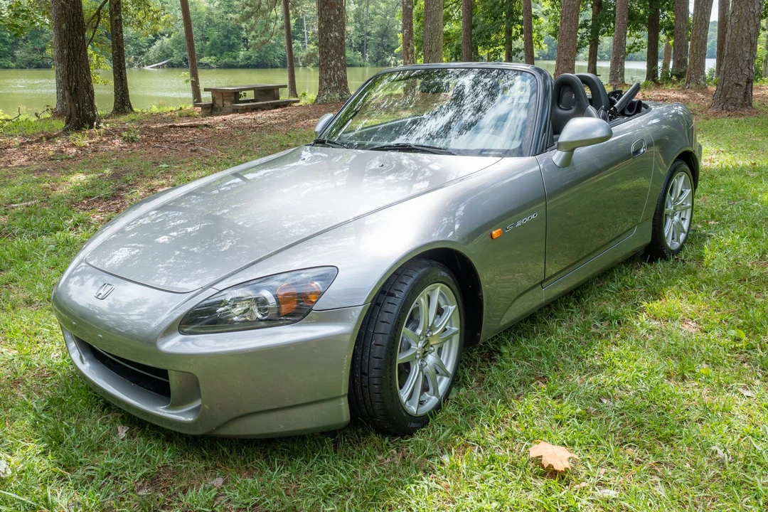 2004 Honda AP2 S2000 - Image 2 of 31
