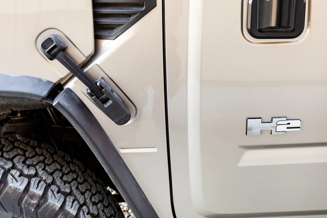 2004 Hummer Hummer H2 - Image 19 of 31