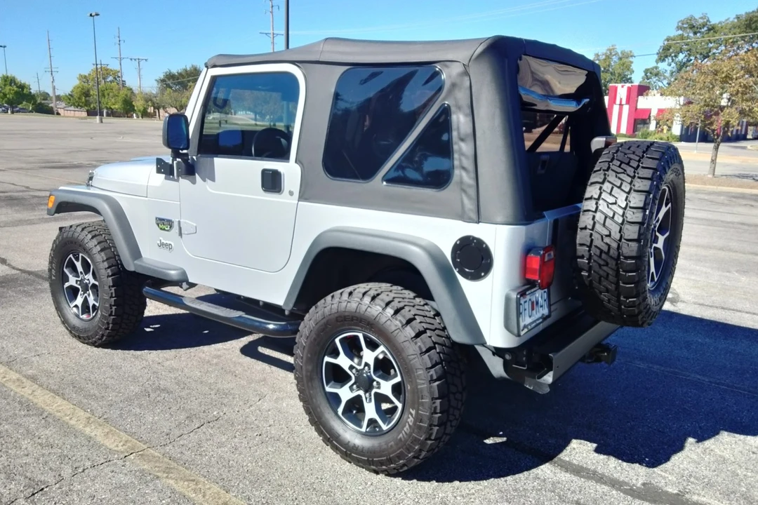 2004 Jeep TJ Wrangler - Image 13 of 31