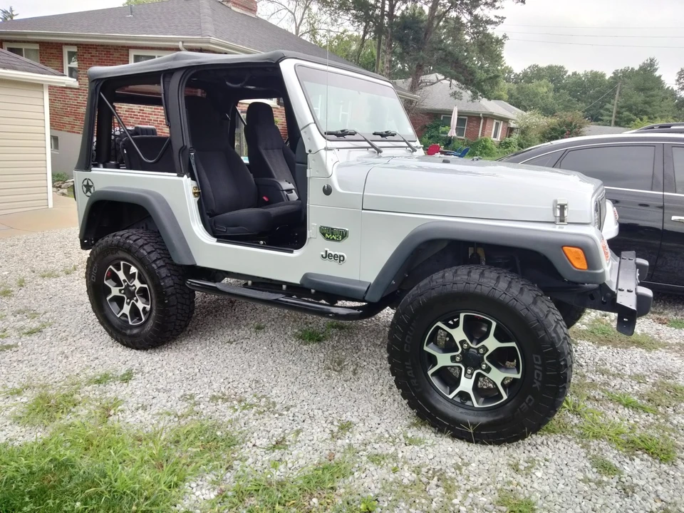 2004 Jeep TJ Wrangler - Image 18 of 31