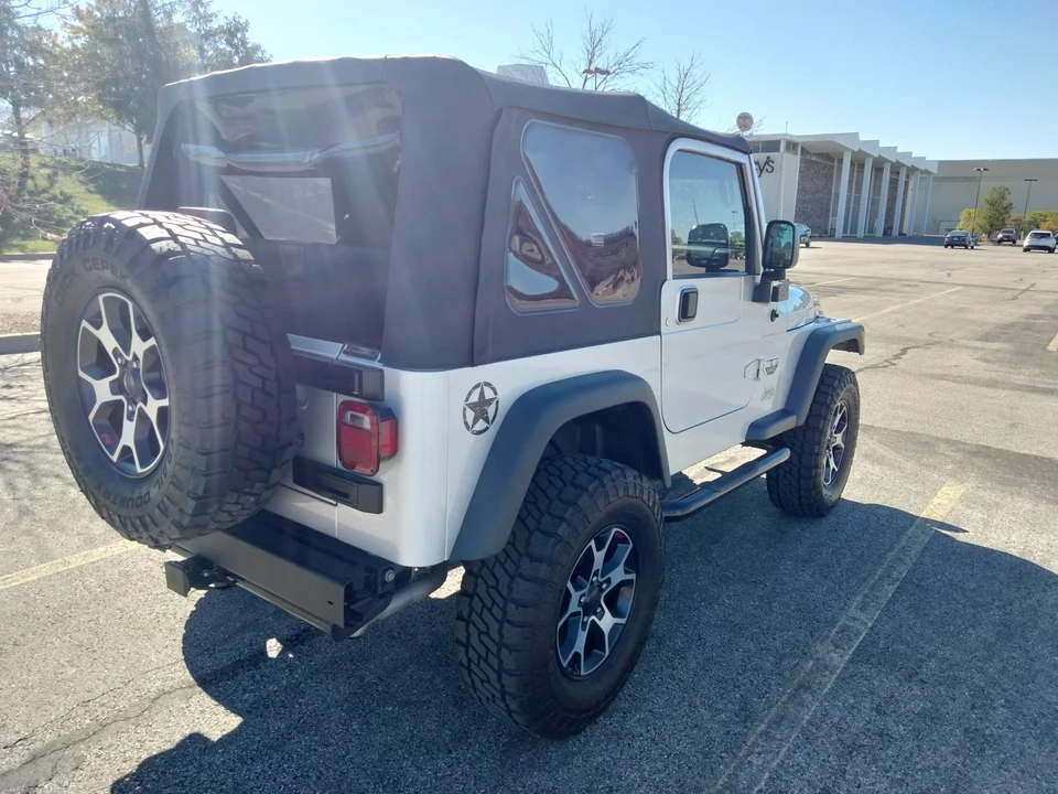 2004 Jeep TJ Wrangler - Image 10 of 31