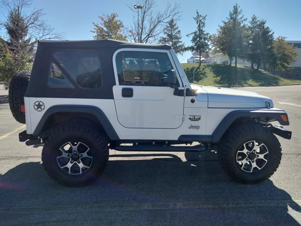 2004 Jeep TJ Wrangler - Image 8 of 31