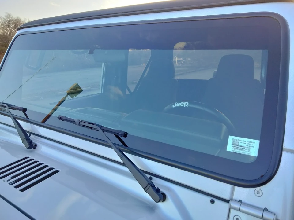 2004 Jeep TJ Wrangler - Image 29 of 31