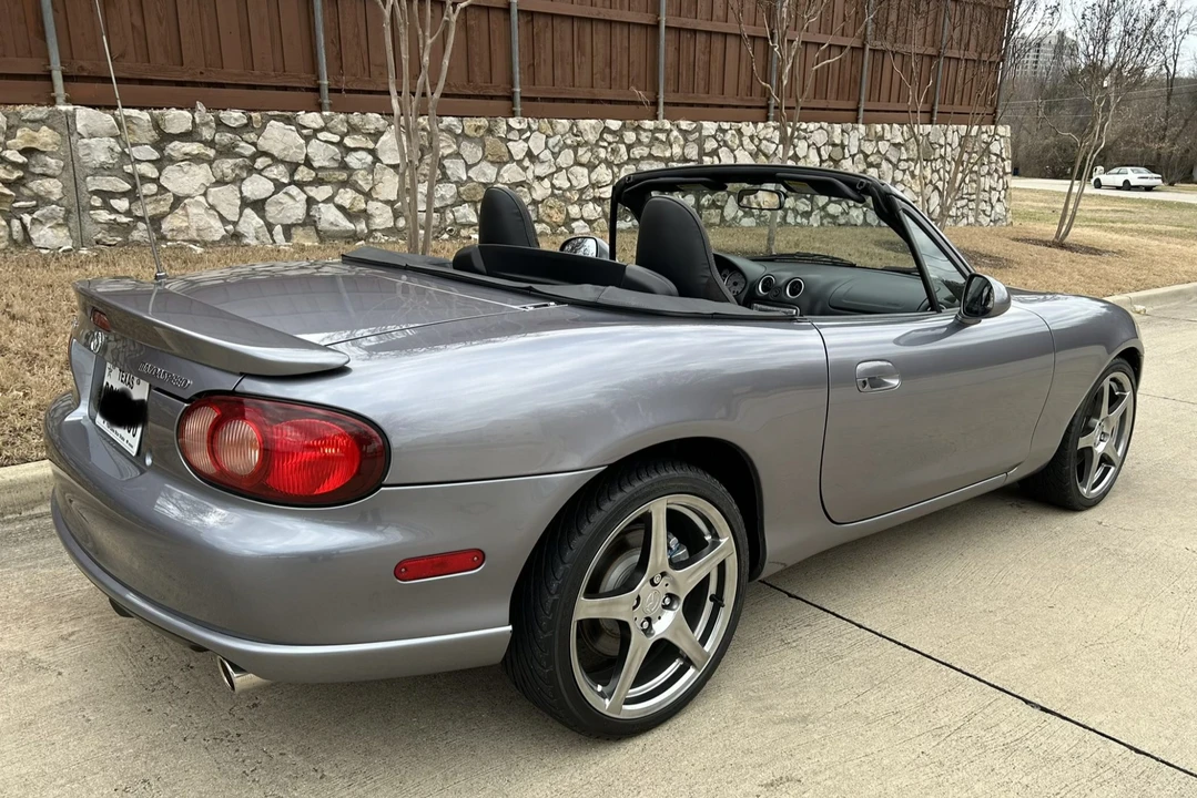 2004 Mazda NB Mazdaspeed MX-5 Miata - Image 9 of 31