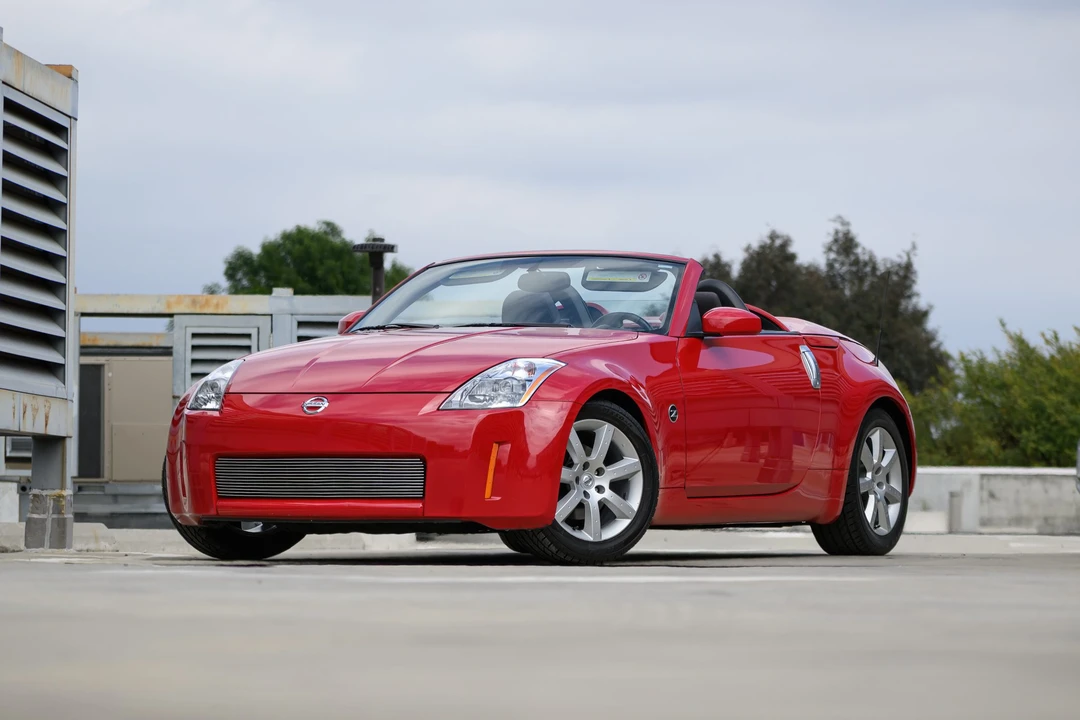 2004 Nissan 350Z 5th Gen - Image 2 of 31