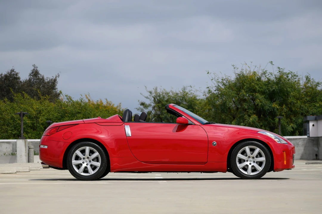 2004 Nissan 350Z 5th Gen - Image 9 of 31