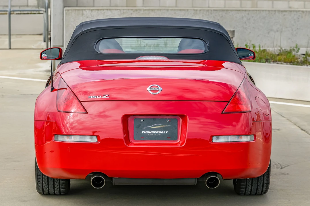 2004 Nissan 350Z 5th Gen - Image 18 of 31