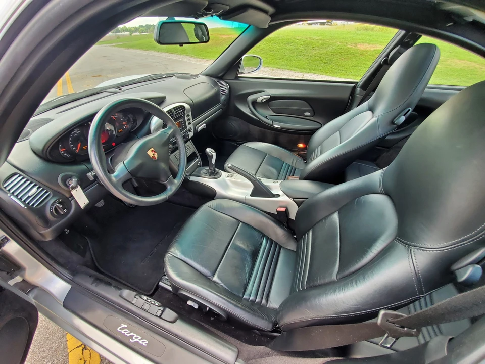 2004 Porsche 996 Carrera - Image 28 of 31