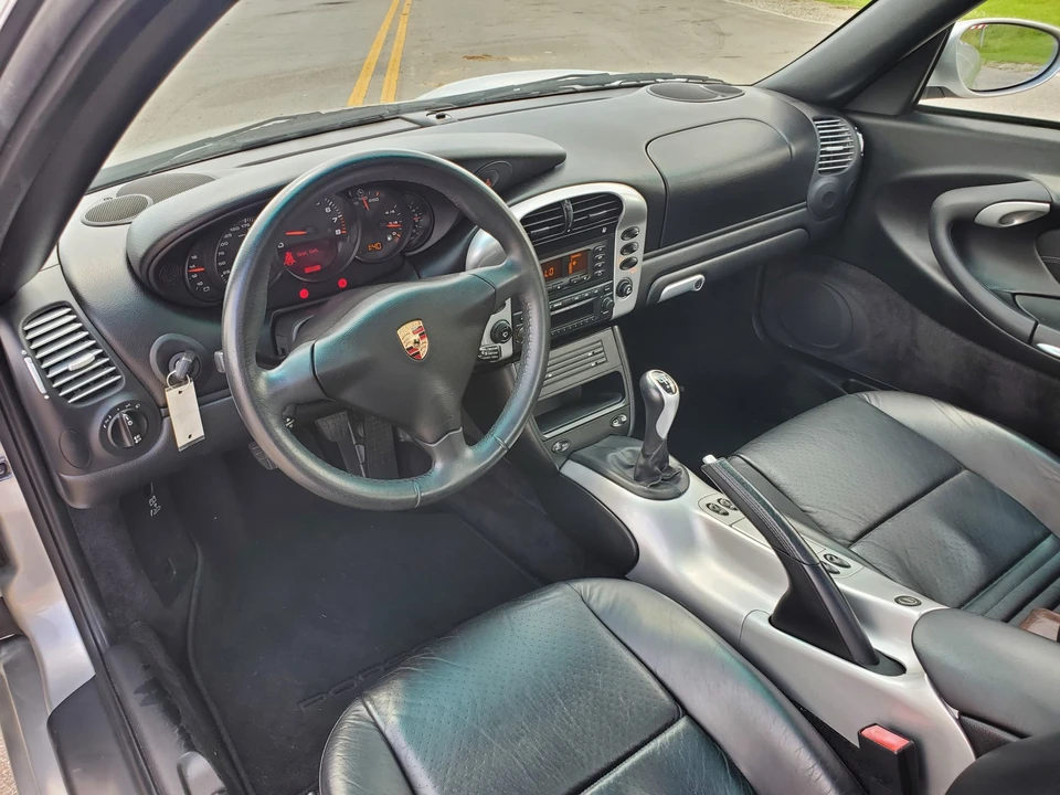 2004 Porsche 996 Carrera - Image 29 of 31