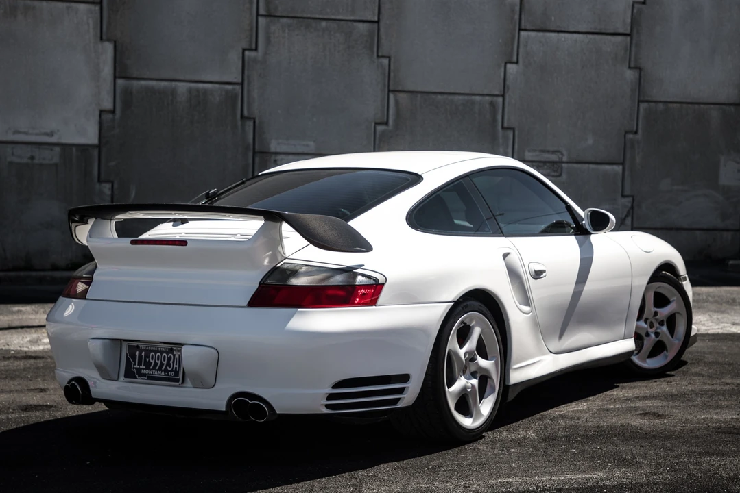 2004 Porsche 996 Turbo - Image 17 of 31