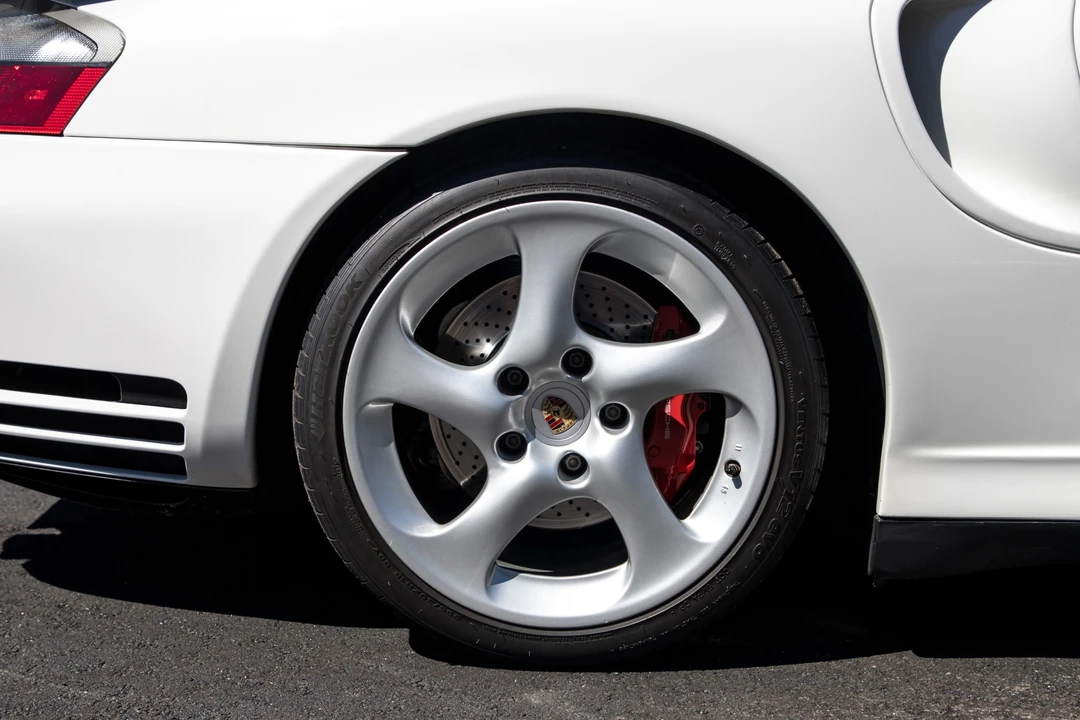 2004 Porsche 996 Turbo - Image 24 of 31