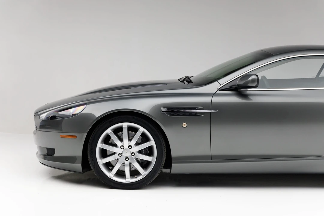 2005 Aston Martin DB9 - Image 11 of 31
